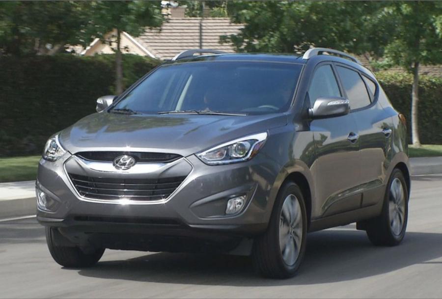  Hyundai Tucson 2014 года  (фото 2 из 39)